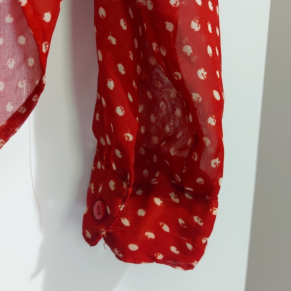 Passport High-Low Button Down Polka Dot Top - Picture 3 of 8